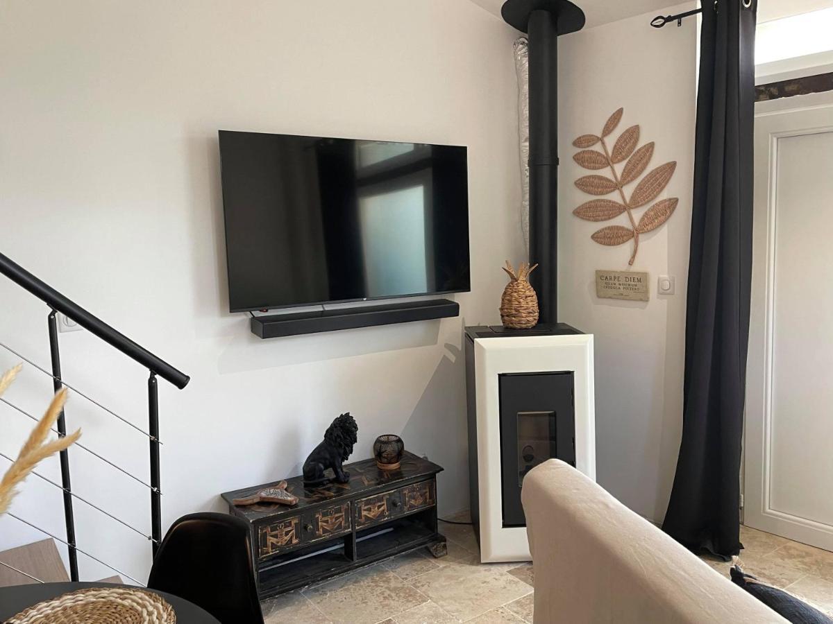 Jolie Annexe Du Mas Dans Le Coeur De La Garrigue Nimoise Villa Nimes Bagian luar foto