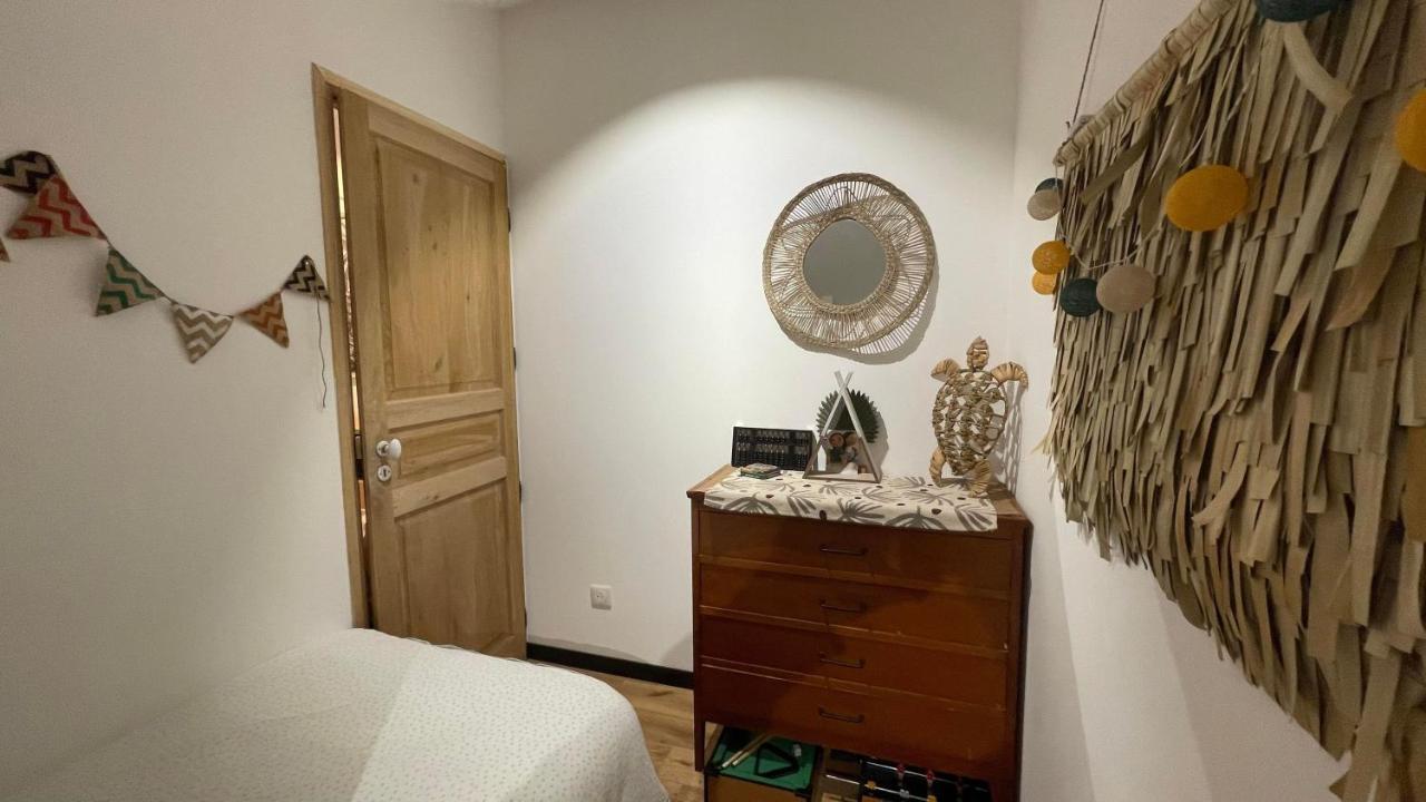 Jolie Annexe Du Mas Dans Le Coeur De La Garrigue Nimoise Villa Nimes Bagian luar foto